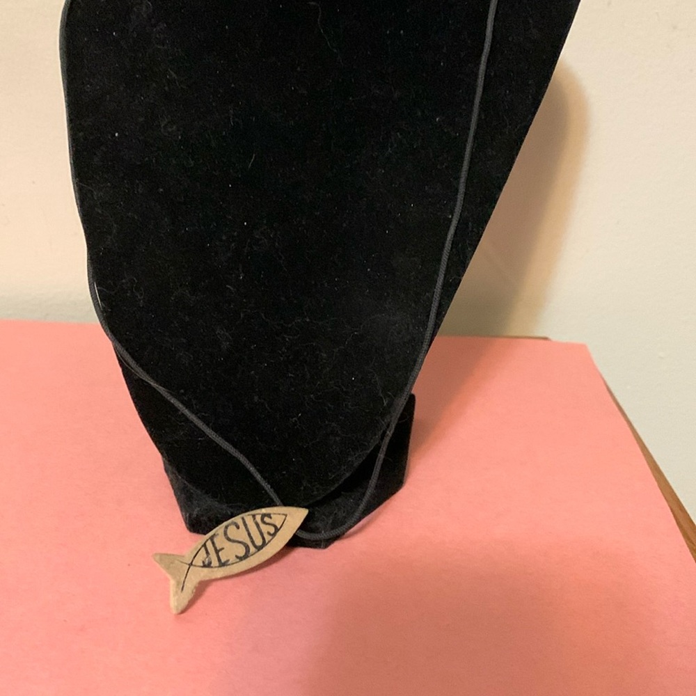 Vintage Wooden Jesus necklace 24”